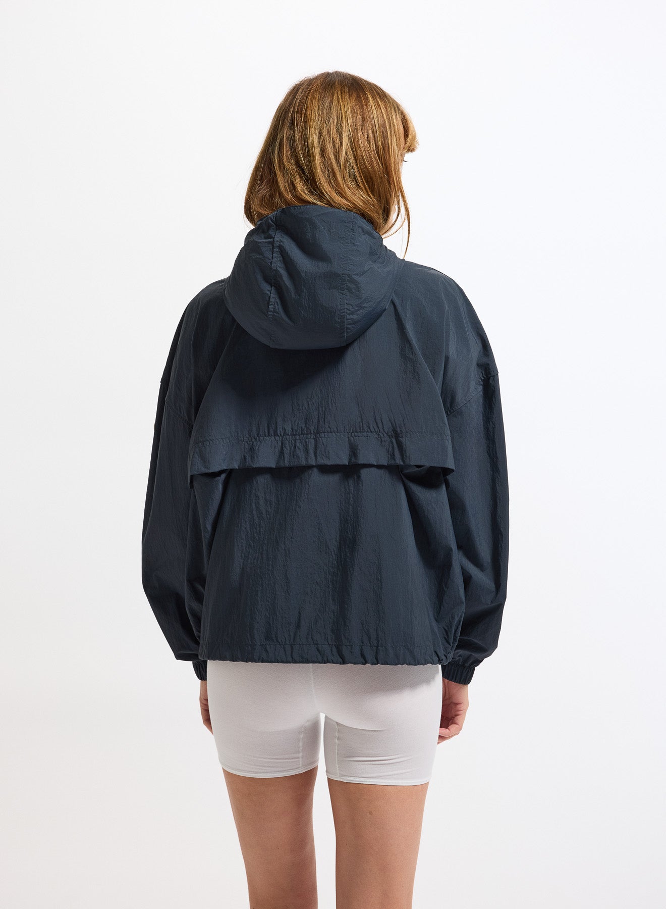 Coupe-vent court femme en tissu recyclé Pyrenex Yoko Deep ink