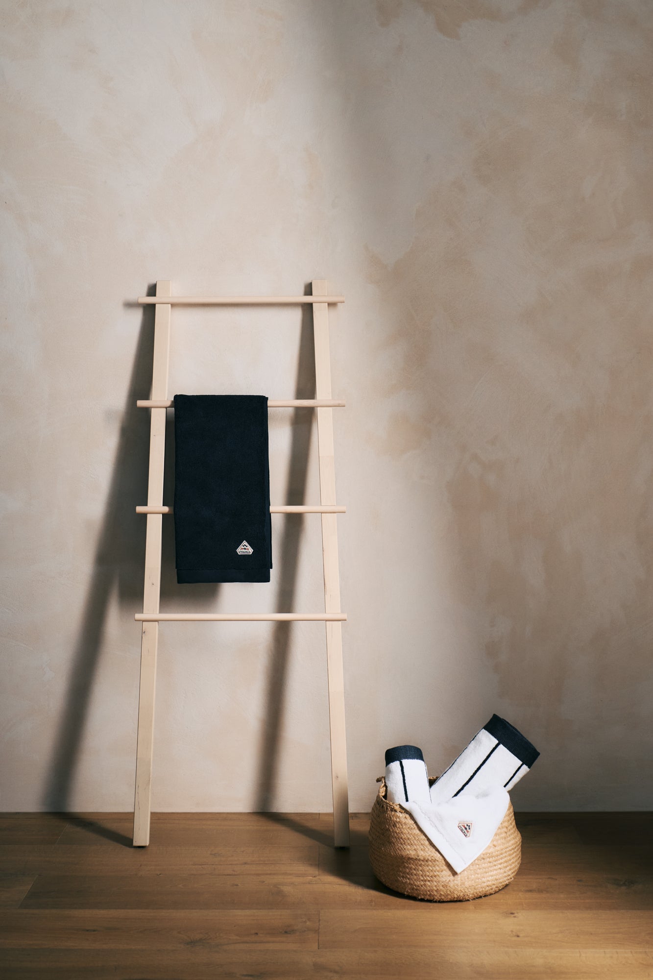 Yumi dark blue striped maxi bath towel-3