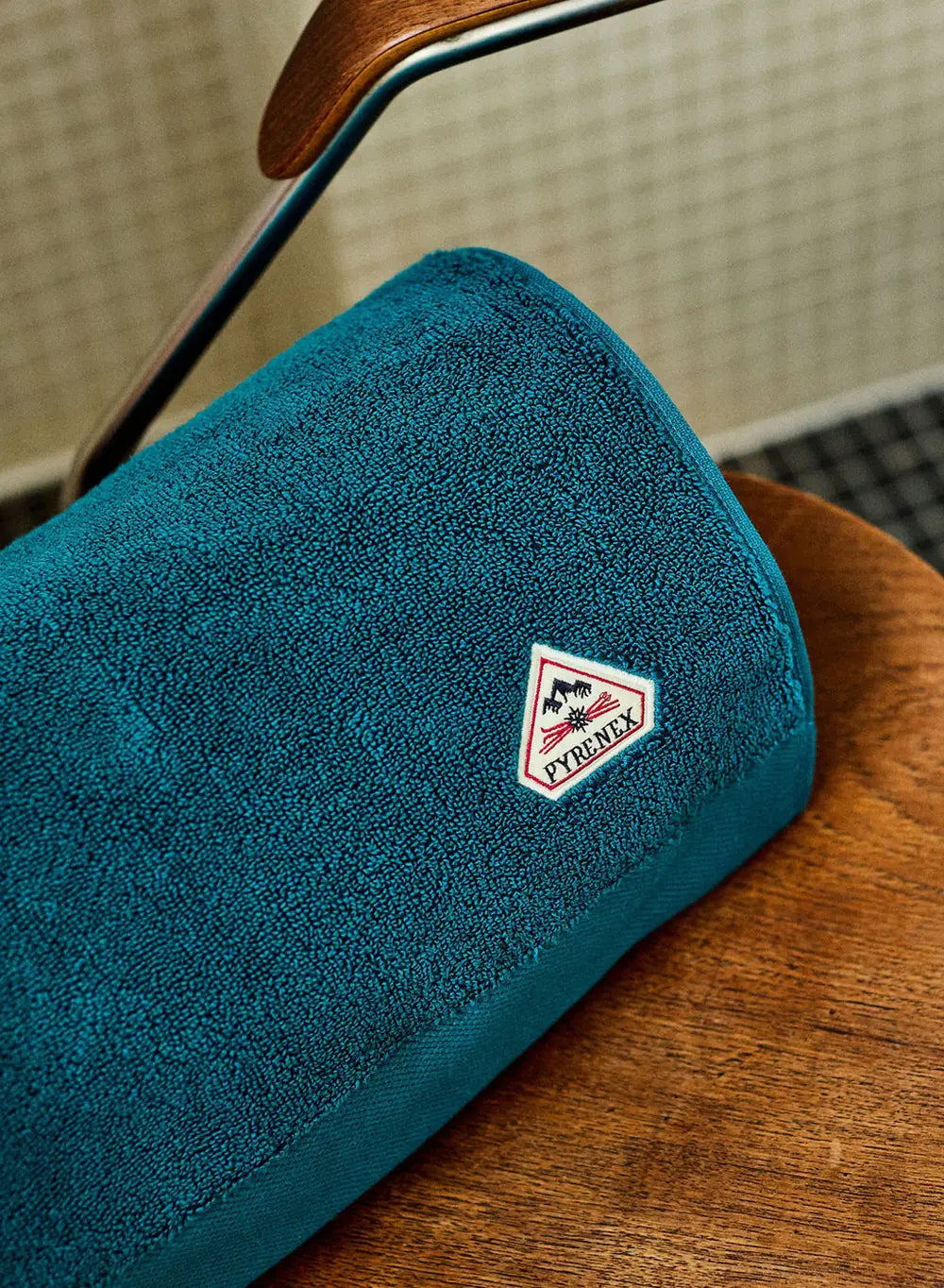 Serviette visage bleu paon Hana