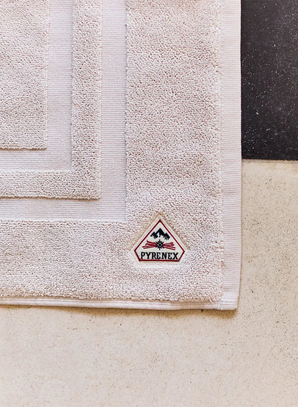 Hana ecru bath mat-2