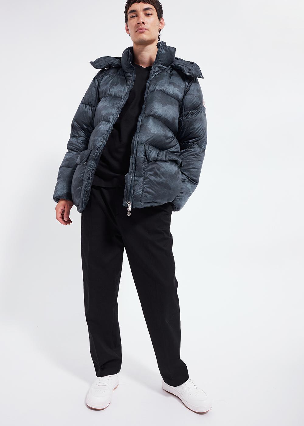 Men winter hooded down jacket with camouflage print Evolve