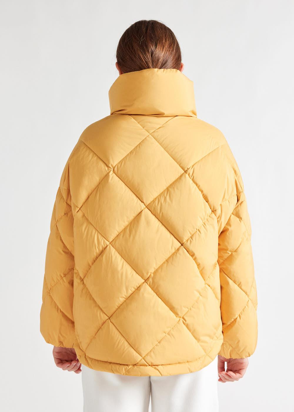 Pyrenex Adele übergroße Daunenjacke für Damen mit Yolk-Wickelkragen-3