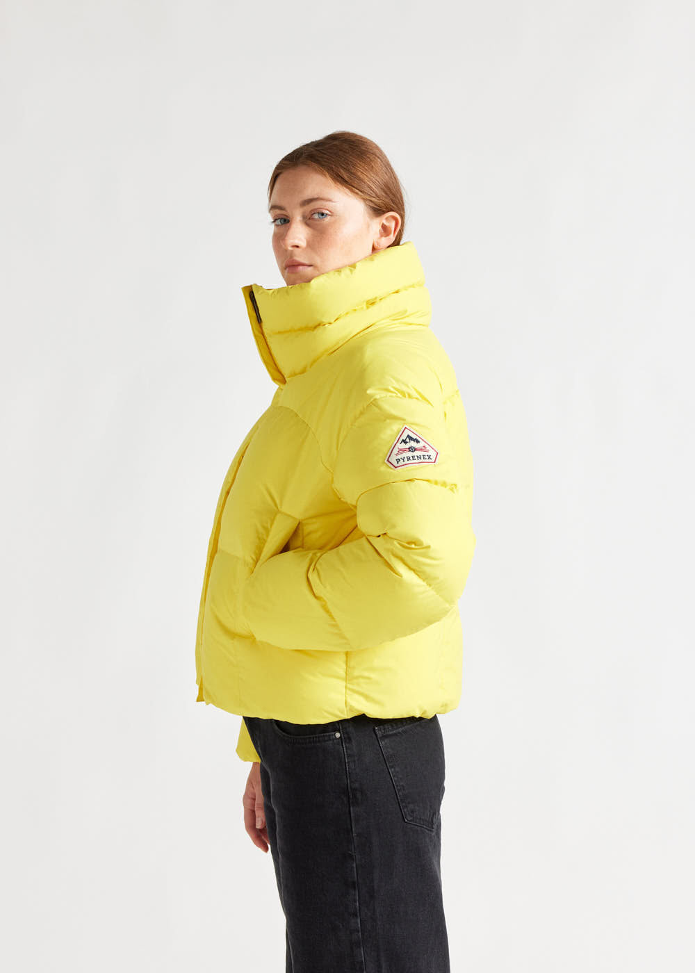 Women's Pyrenex Harmonie Crop short down jacket illuminating-3