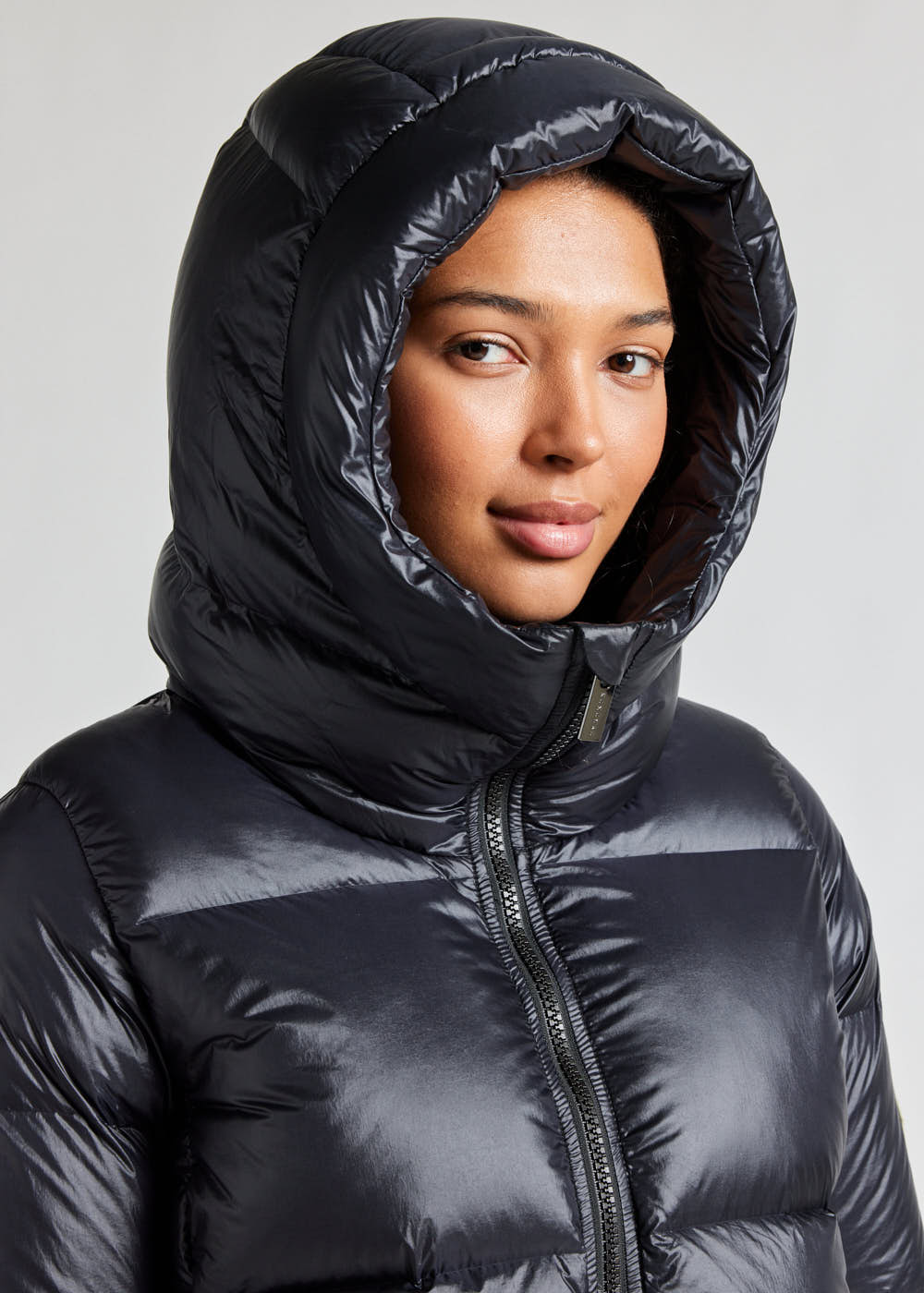 Women's Pyrenex Karla warm hooded down jacket black-4