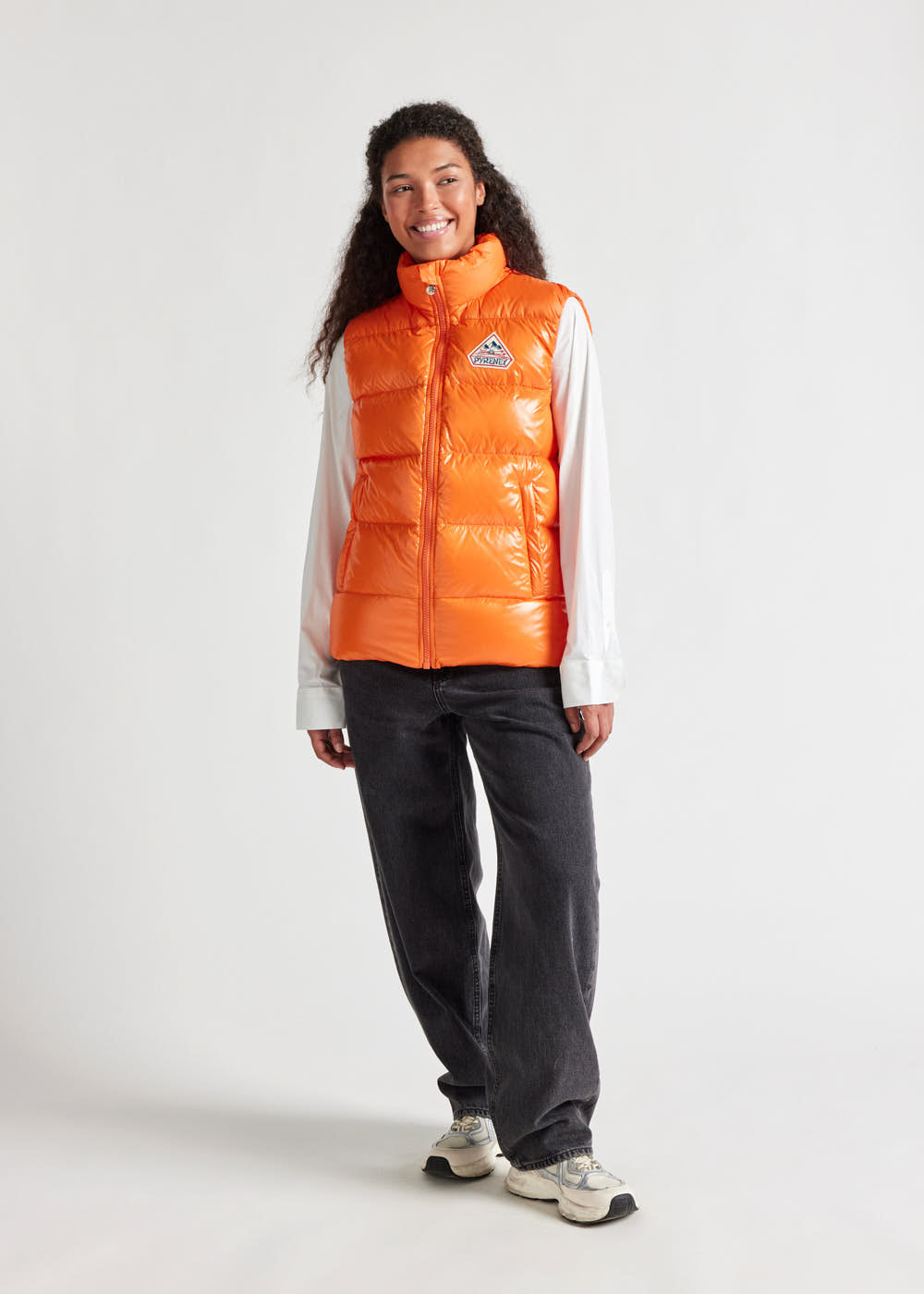 Pyrenex John unisex sleeveless down jacket clementine-1