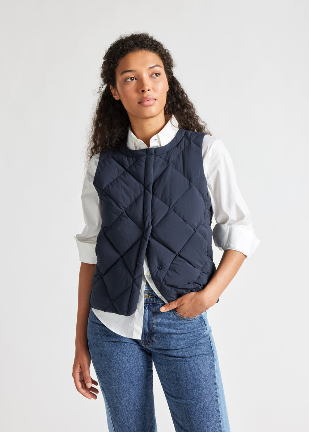 Women's Pyrenex Nacre lightweight down vest deep ink-2