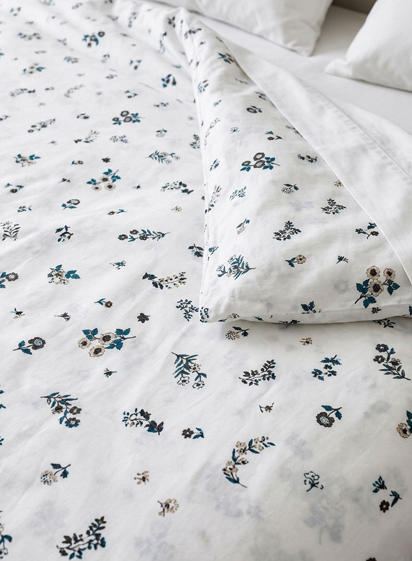 Housse de couette Lily motifs floraux en coton et TENCEL™ Lyocell-1