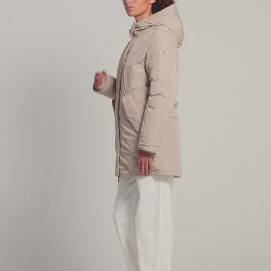 Parka imperméable femme Pyrenex Easy beige en duvet naturel