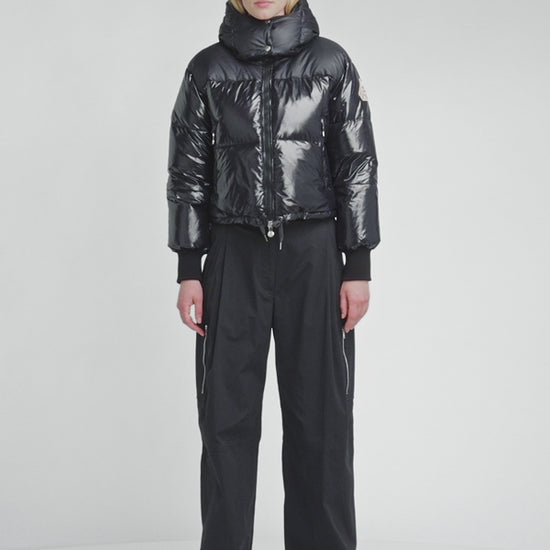 Doudoune courte à capuche pour femme Pyrenex Altic noire