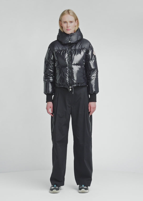 Doudoune courte à capuche pour femme Pyrenex Altic noire-2