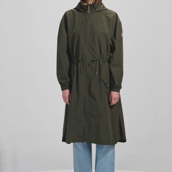 Parka longue imperméable femme à capuche Pyrenex Gemme verte kaki