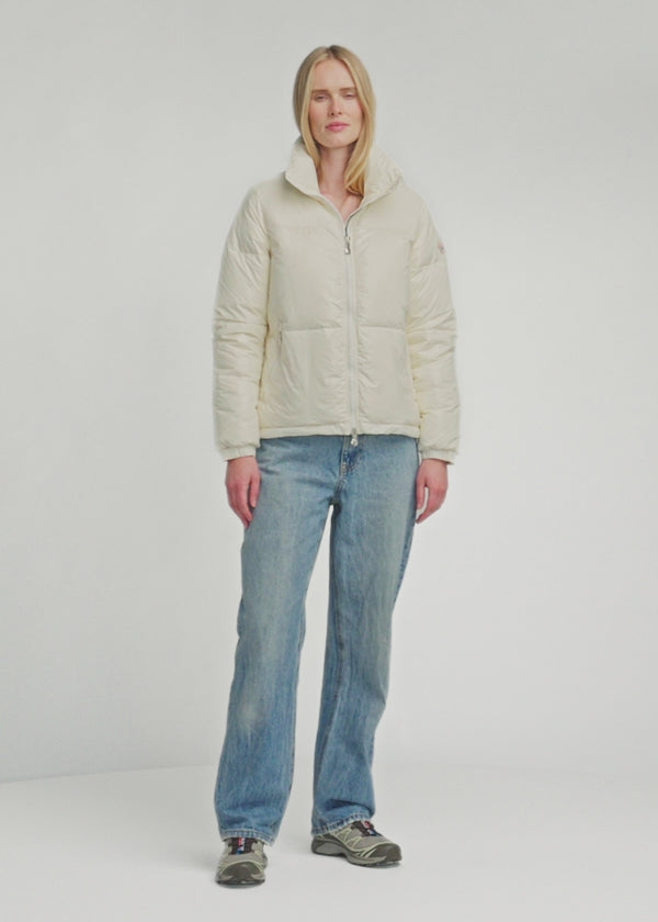 Doudoune courte et brillante pour femme Pyrenex Goldin blanche
