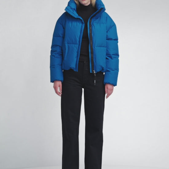 Doudoune courte femme Pyrenex Harmonie Crop bleu électrique