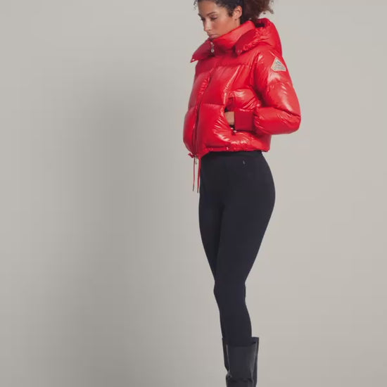 Doudoune courte à capuche pour femme Pyrenex Altic rouge